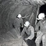 miners-work-in-the-mine