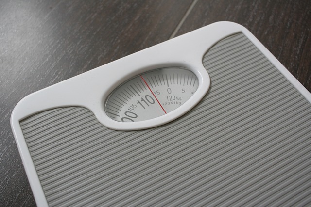 weighing-scale-7053082_640